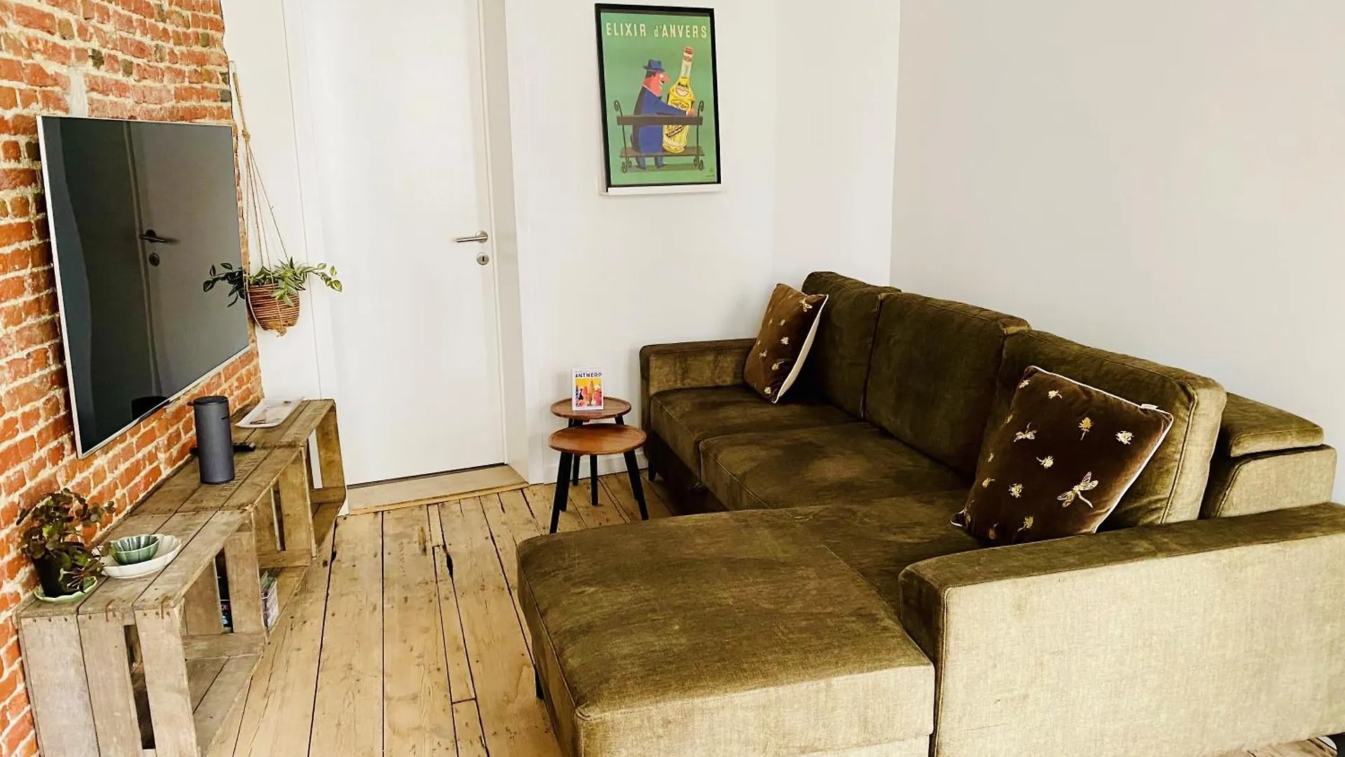 Brick 36 Antwerp - Contemporary Flat With Authentic Touch Apartment